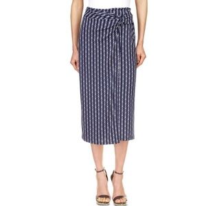MICHAEL Michael Kors Twist Front Chain Print Midi Skirt